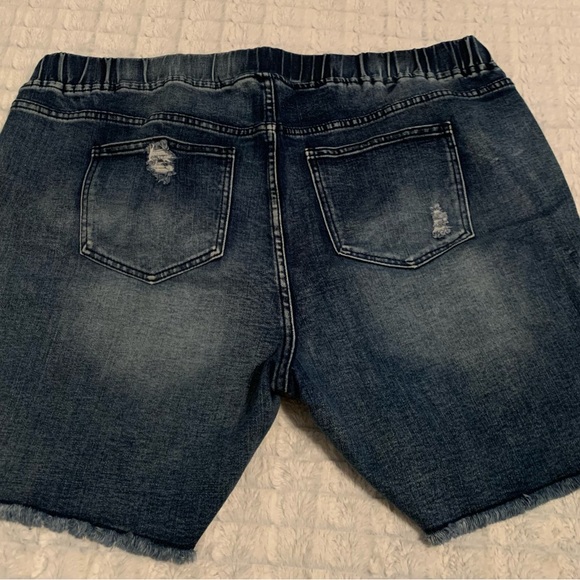 YMI brand distressed drawstring jean shorts - Picture 3 of 3